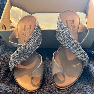 NWOT CYDWOQ size 7.5 handmade leather sandals. Super comfy & cute!